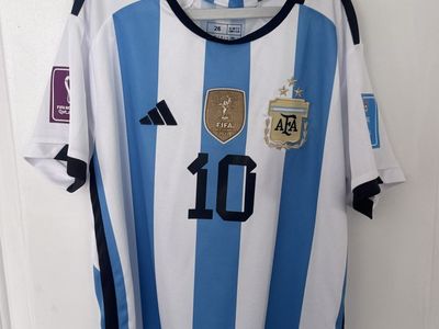 Argentina National Team Messi #10 World Cup Soccer Jersey - Size 26 (Youth Large)