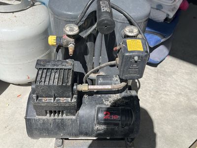 Air compressor