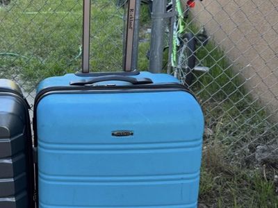 Rockland blue hard sheel luggage 29” Tall