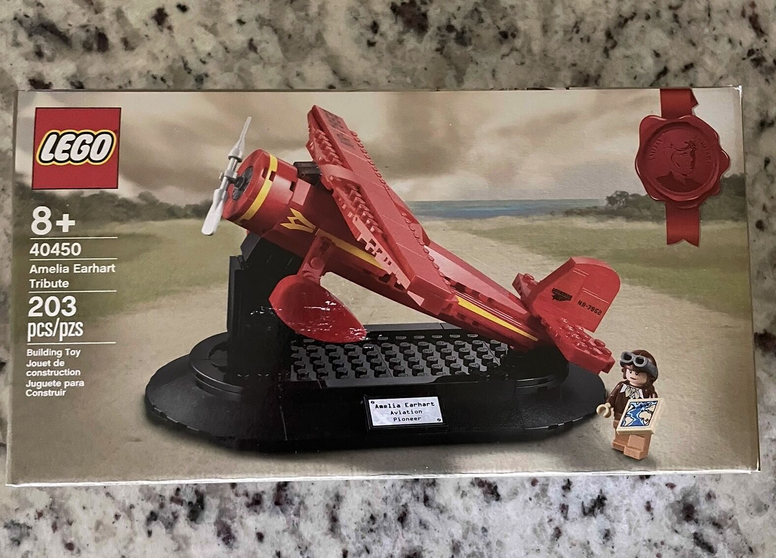 LEGO Amelia Earhart Tribute Brand new