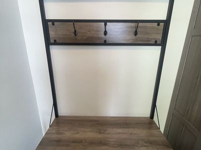 Industrial Style Hall Tree with Bench & 8 Hooks - Rustic Brown & Black Metal Entryway Organizer
