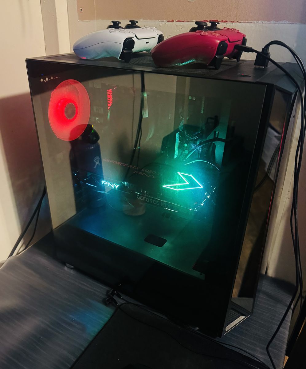 Gaming PC RTX 5060TI Ryzen7 16G 1000 Watt PSU