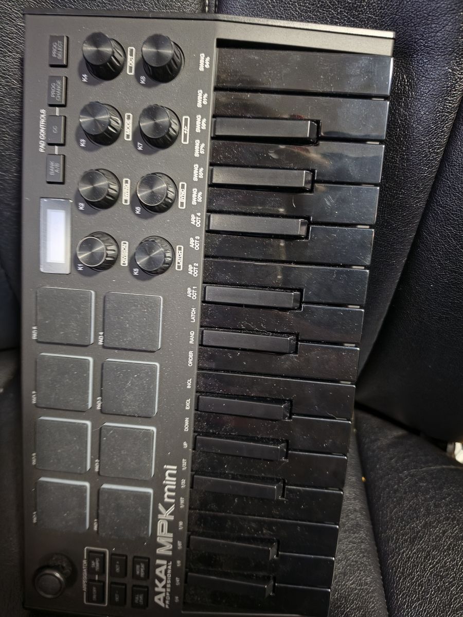 Akai MPK Mini - Black