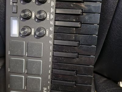 Akai MPK Mini - Black