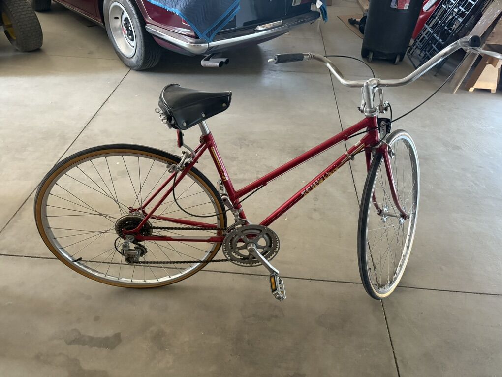 Womens Schwinn 26 10 Speed Bicycle