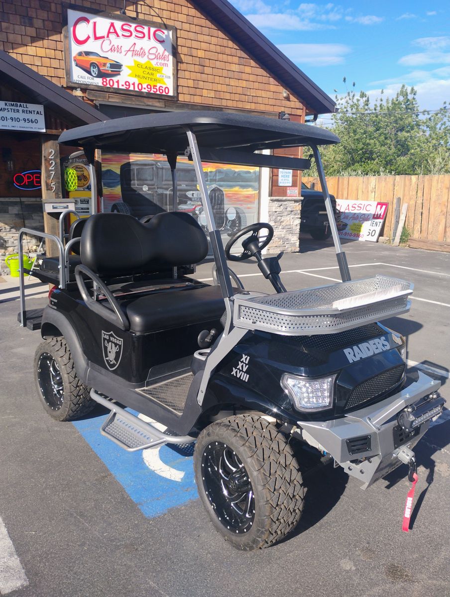2013 CLUB CAR PRECEDENT GOLF CART