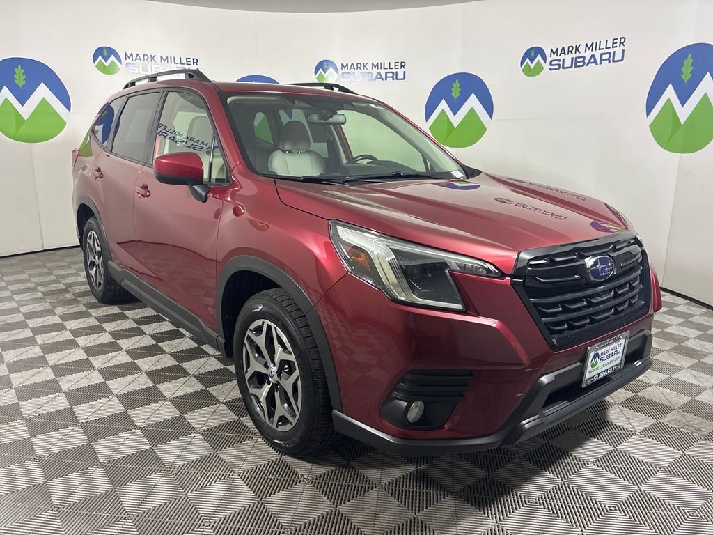 2023 Subaru Forester Premium