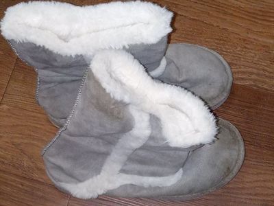 Girls Grey Faux Fur Trim Winter Boots Size 2