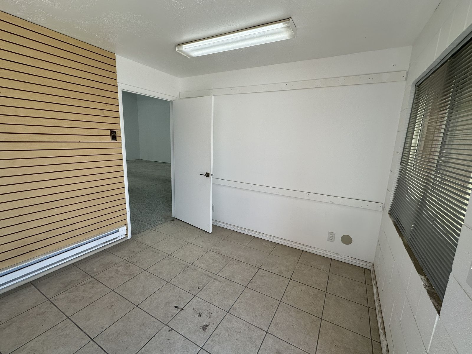 Main image 11
