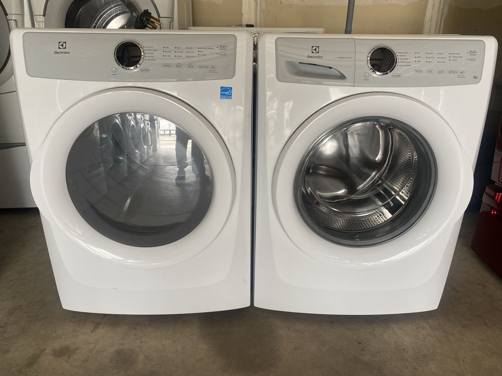 Electrolux washer and 4 prong electric dryer
