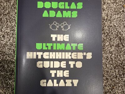 Complete HitchHikers Guide to the Galaxy