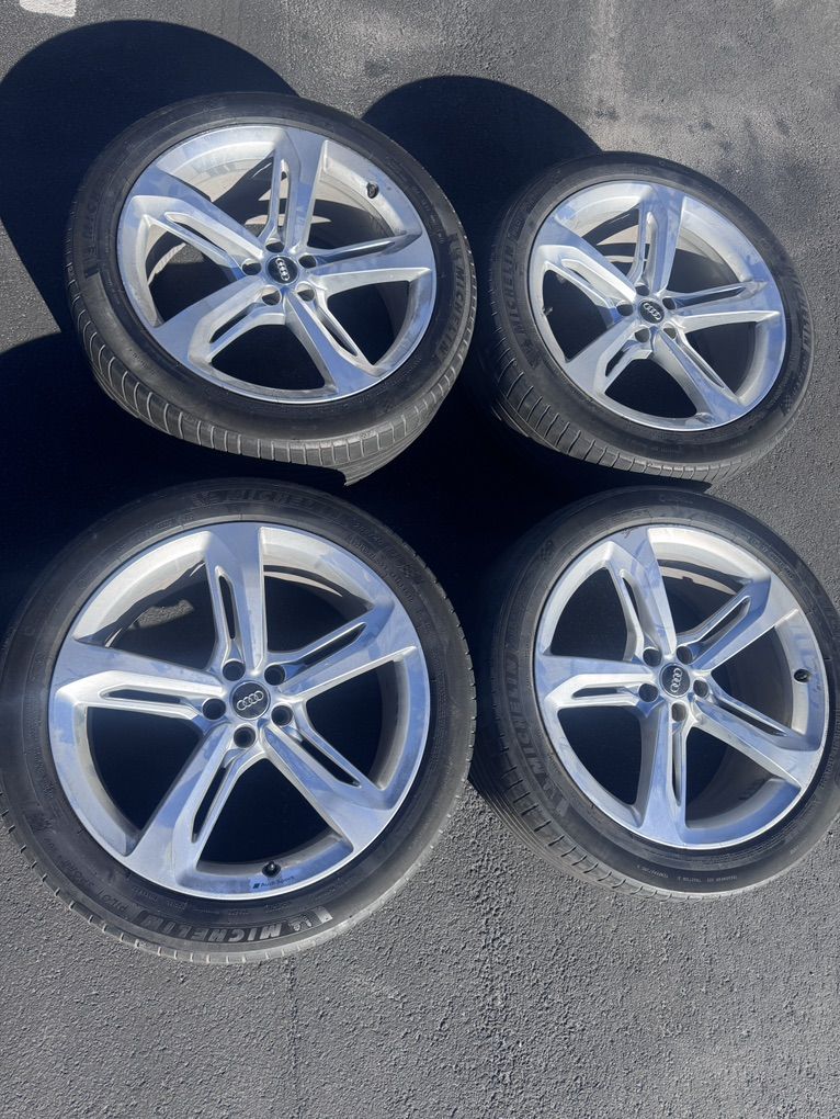 Audi Q7 21 Inch Wheels