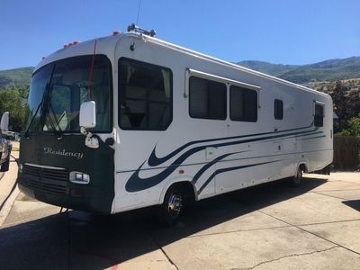 1994 Thor motor coach