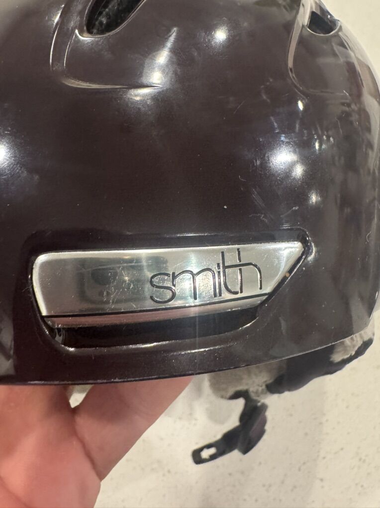 Smith Intrigue Medium