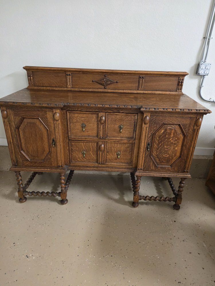 Buffet/Sideboard