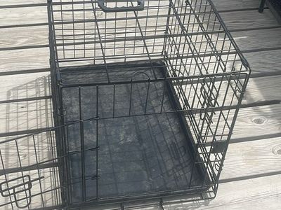 Petmate Black Wire Dog Crate Kennel w/ Tray - Small/Medium - Collapsible