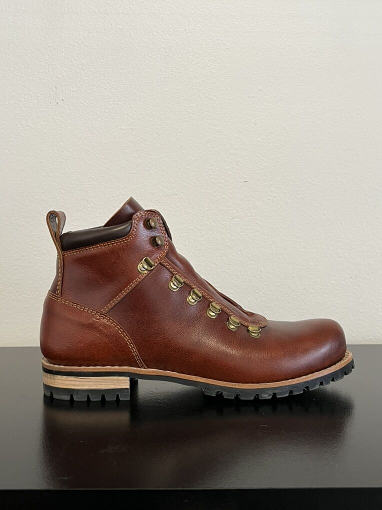 Quality Leather Hiking Boots Size 11.5