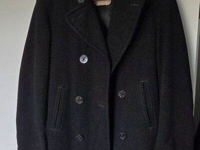 Men's vintage Navy PeaCoat 1983