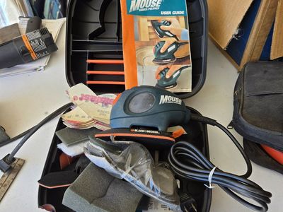 Black & Decker Mouse Sander/Polisher with Case, User Guide, and Sandpaper - Corded Power Tool