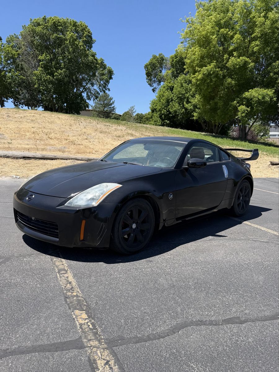 2005 Nissan 350 
