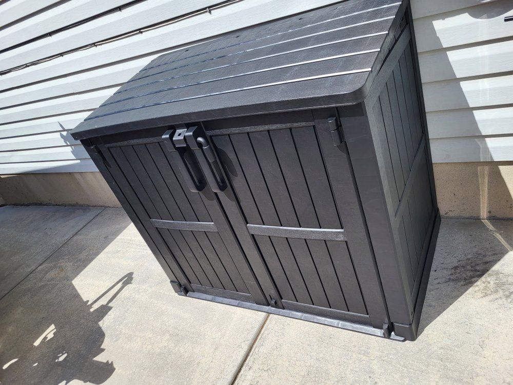 36cu.ft Outdoor Lockable Storage Shed 
260Gal **
Qty-1