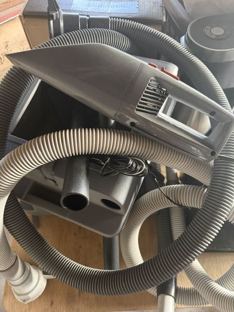 Main image 3
