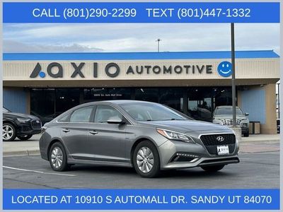 2017 Hyundai SONATA Hybrid SE
