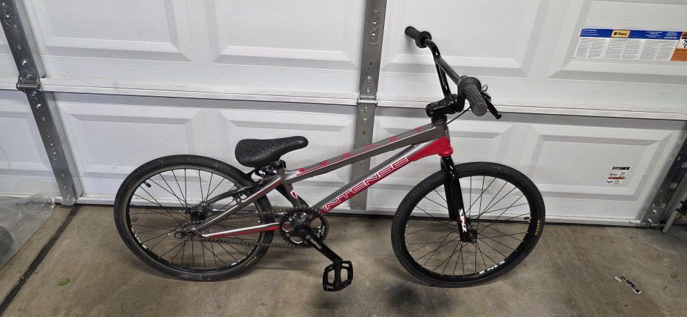 INTENSE PHENOM EXPERT XL bmx bike