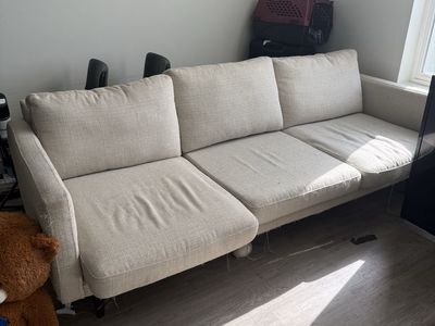 FREE COUCH