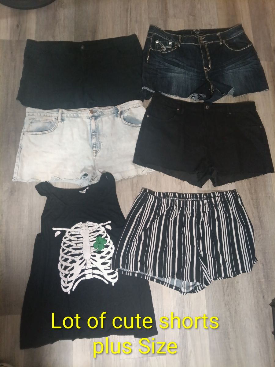 Lot of plus denim shorts size 20w