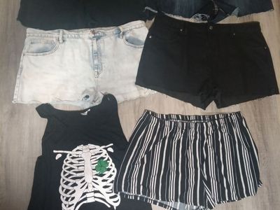 Lot of plus denim shorts size 20w