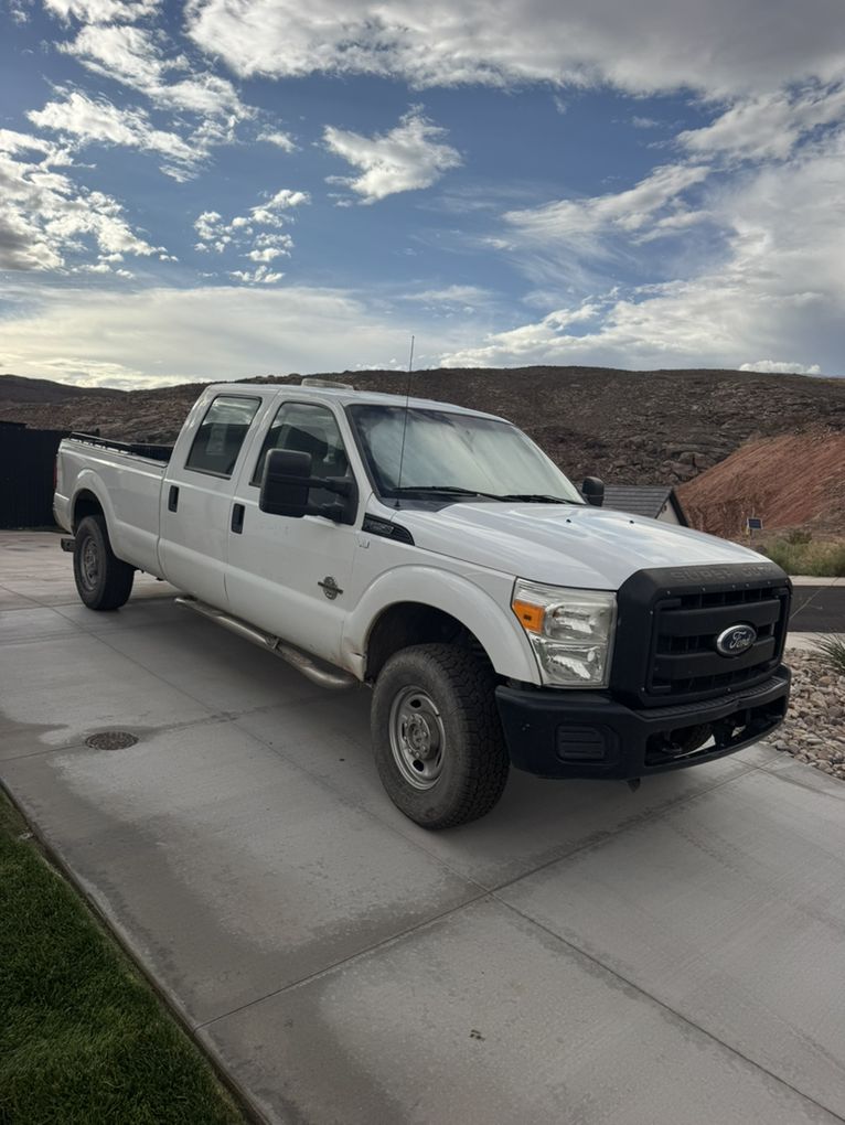 2011 FORD F250 SUPER DUTY XL