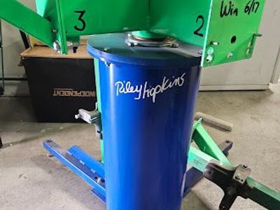 All the equipment for t shirt screen printing