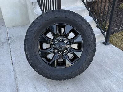 Dodge Ram 3500 Limited Rims And Tires 35/12.50R20