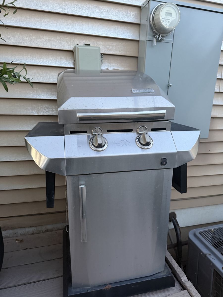 Charbroil gas Grill