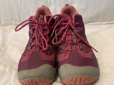 Merrell youth size 4, plum/hot pink waterproof mid hiking boots