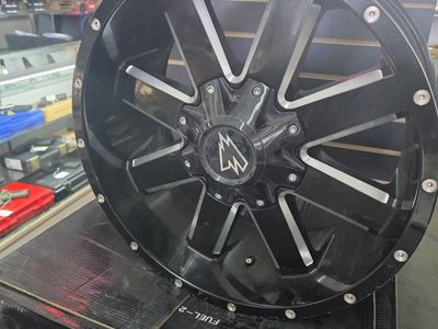 8 lug universal 20" 8x170 8x6.5