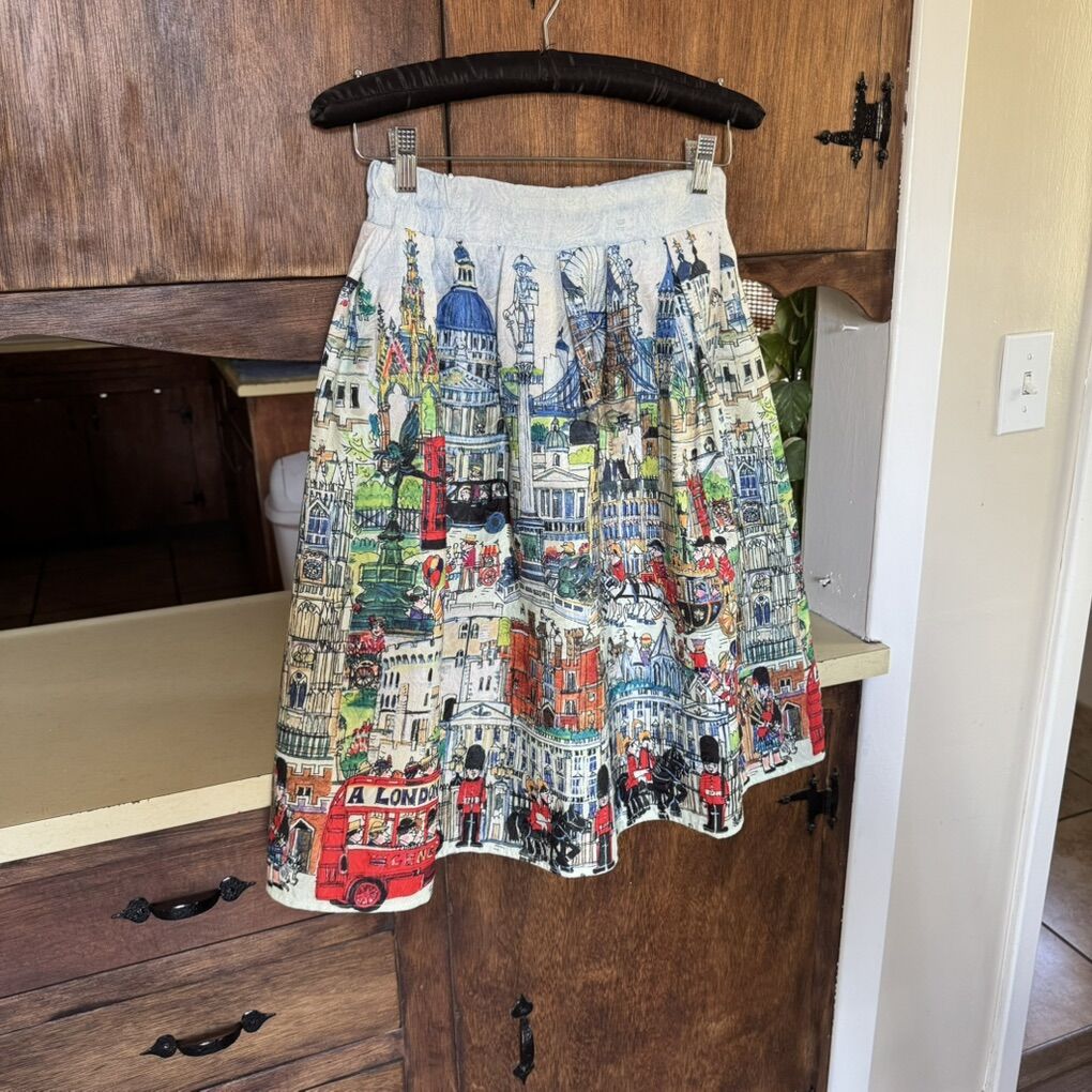 London England Tourist Skirt XS Telephone Booth