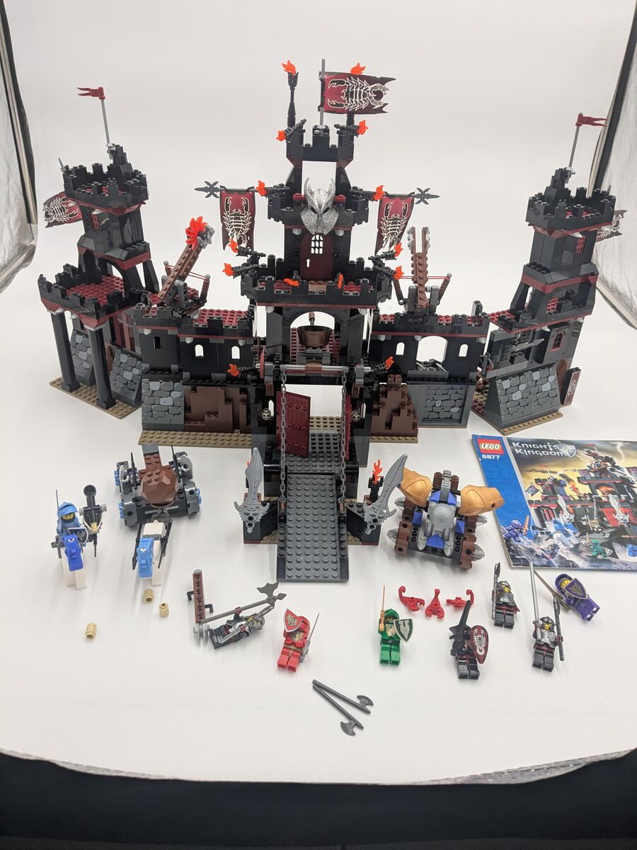 Lego Castle 8876 & 8877, retired, with Instructions & Extras!