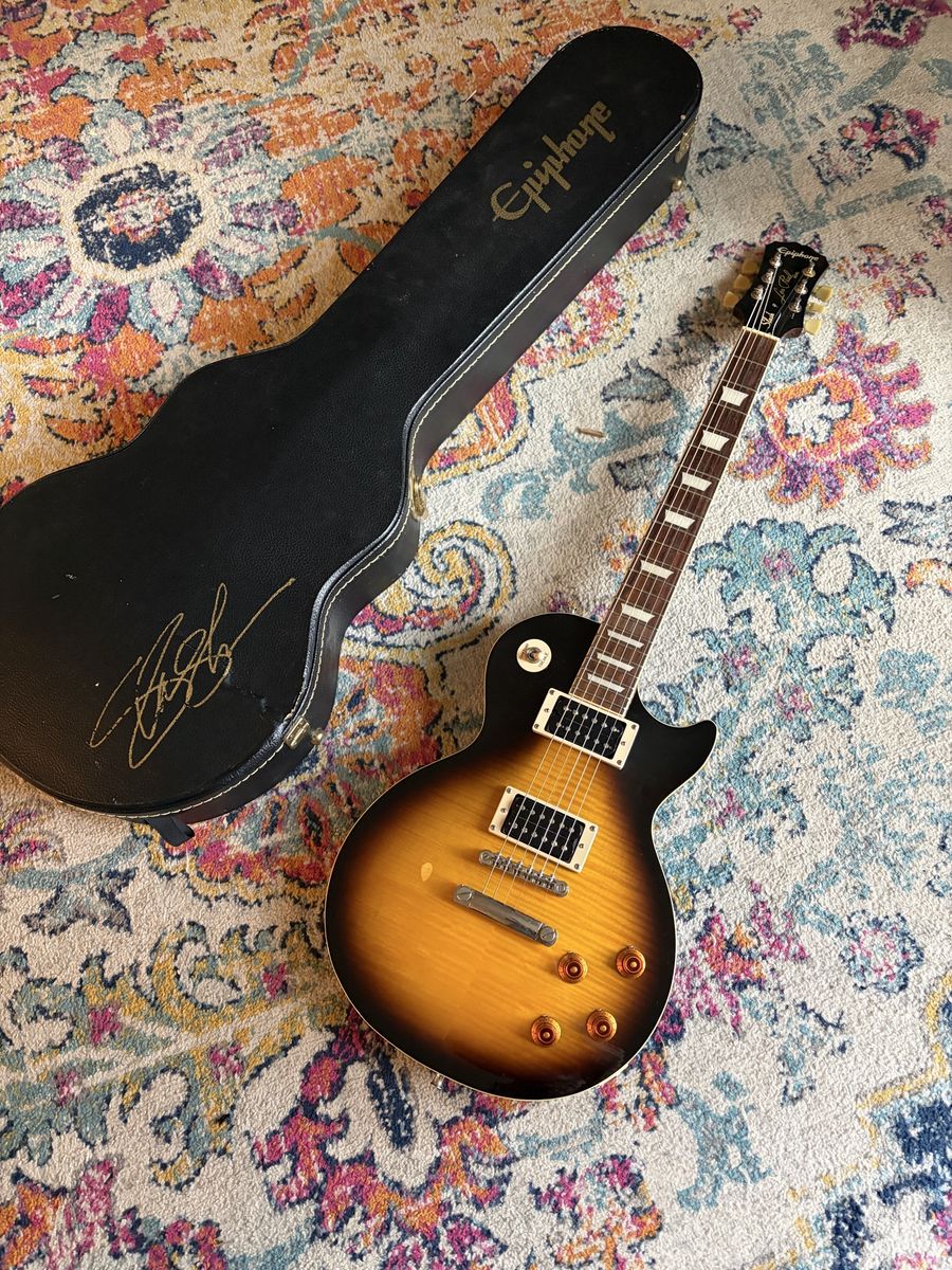 2008 Slash Les Paul Seymour Duncan with case Epiphone 