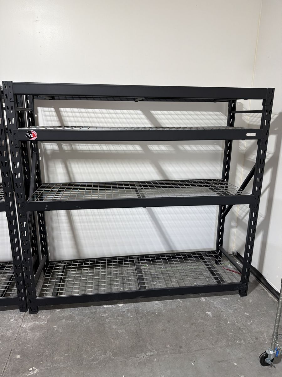Gorilla shelving