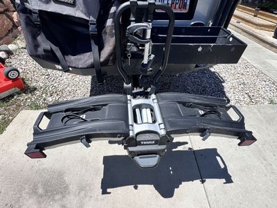 Thule EasyFold XT 2-bike Hitch Rack