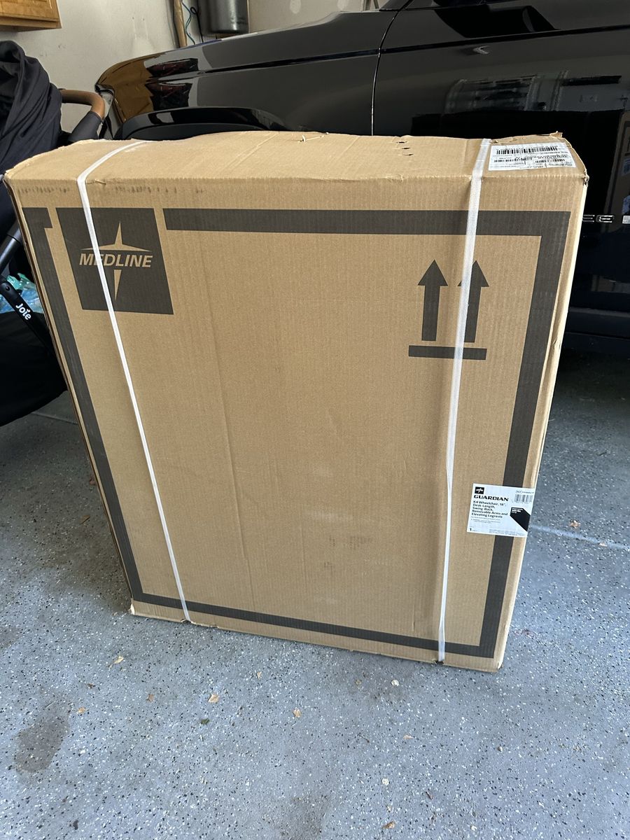 New in box 18 inch Seat, Medline K4 Lightweight Wheelchair