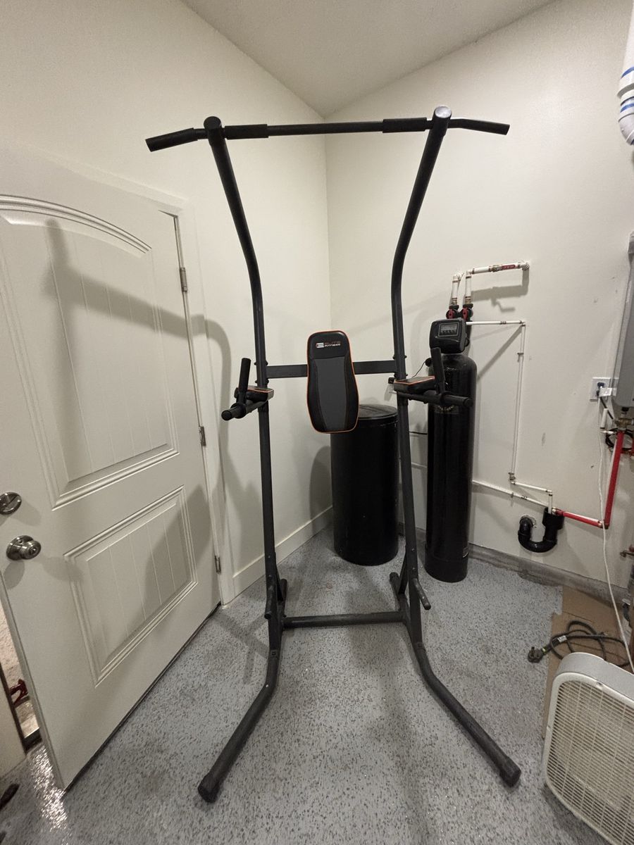 Power tower pull up and dip bar