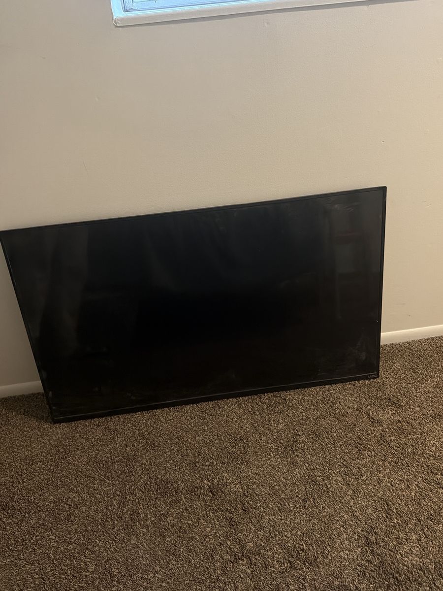 Vizio TV with LED Backlights - Used