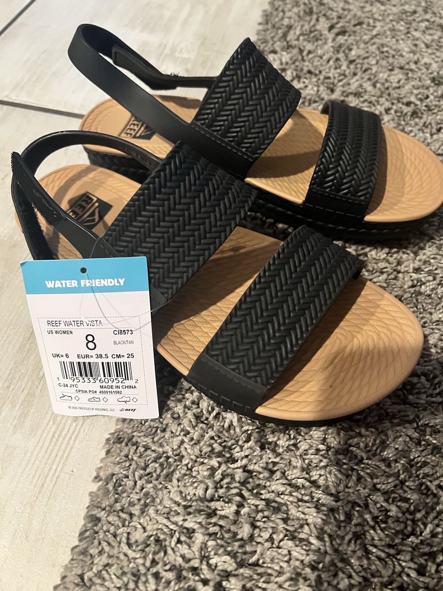 Water sandals