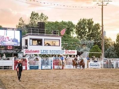 Lehi Roundup Rodeo - Friday Night AISLE SEATS