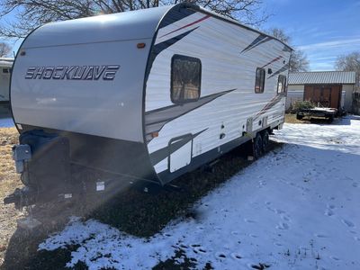 Forest river Shock Wave Toy Hauler 28'
