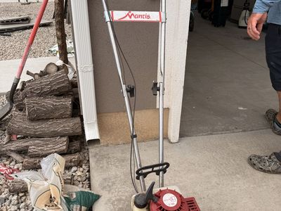 Mantis 7225 series mini tiller
