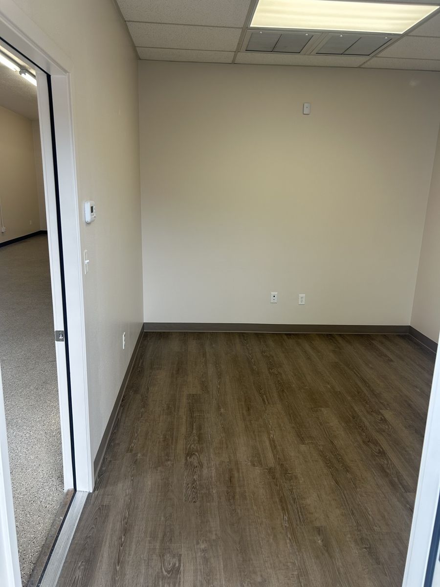 Main image 5